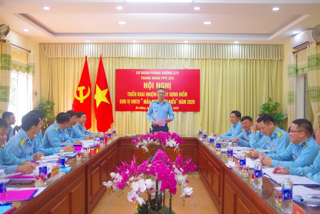 Trung đo&agrave;n ph&aacute;o ph&ograve;ng kh&ocirc;ng 224 với nhiều hoạt động thiết thực ch&agrave;o mừng ng&agrave;y truyền thống Qu&acirc;n chủng Ph&ograve;ng kh&ocirc;ng &ndash; Kh&ocirc;ng qu&acirc;n - Ảnh 1.