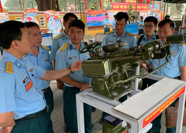 Trung đo&agrave;n ph&aacute;o ph&ograve;ng kh&ocirc;ng 224 với nhiều hoạt động thiết thực ch&agrave;o mừng ng&agrave;y truyền thống Qu&acirc;n chủng Ph&ograve;ng kh&ocirc;ng &ndash; Kh&ocirc;ng qu&acirc;n - Ảnh 2.