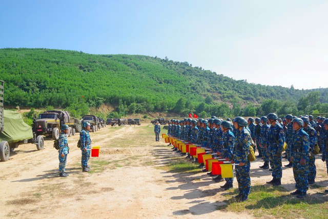 Trung đo&agrave;n ph&aacute;o ph&ograve;ng kh&ocirc;ng 224 với nhiều hoạt động thiết thực ch&agrave;o mừng ng&agrave;y truyền thống Qu&acirc;n chủng Ph&ograve;ng kh&ocirc;ng &ndash; Kh&ocirc;ng qu&acirc;n - Ảnh 3.
