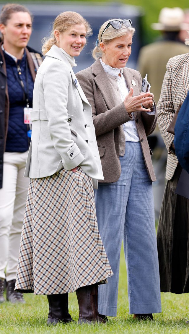 Lady Louise Windsor thừa hưởng tài lẻ từ mẹ- Ảnh 3.