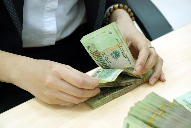 Lời khuy&ecirc;n cho người lần đầu gửi tiết kiệm- Ảnh 1.