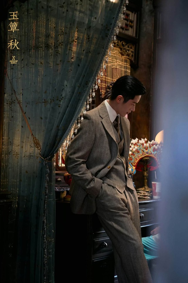 Chồng quốc d&acirc;n thay thế Loan Niệm: B&ugrave;ng nổ "b&aacute; kh&iacute;", mặc suit kh&ocirc;ng ch&ecirc; được- Ảnh 3.