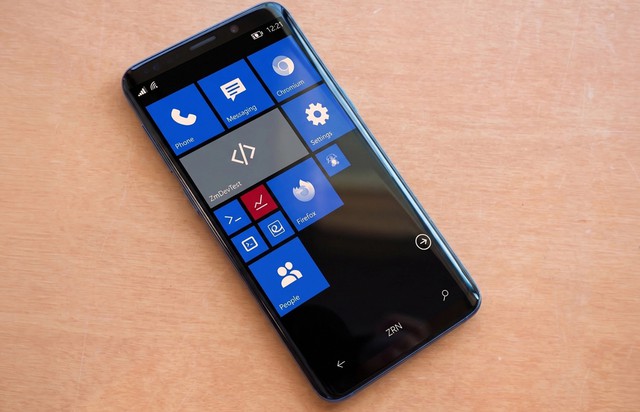 Windows Phone bất ngờ “hồi sinh” trên Galaxy S9 với sự hỗ trợ của Claude - Ảnh 3.