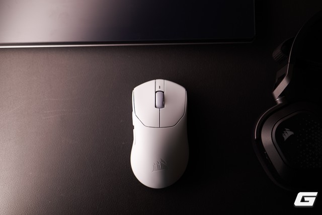 Trên tay bộ đôi Corsair SABRE v3 PRO và HS80 v2 MAX: Chuột siêu nhẹ 41g, tai nghe pin 130 giờ - Ảnh 9.