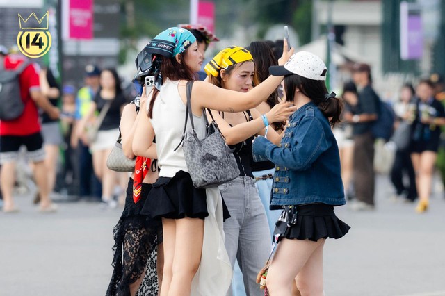 &ldquo;Gu thời trang của fan Việt đỉnh thật&rdquo;: 2 ng&agrave;y BIGBANG tới Mỹ Đ&igrave;nh đ&atilde; khiến V.I.P quốc tế phải nể- Ảnh 3.