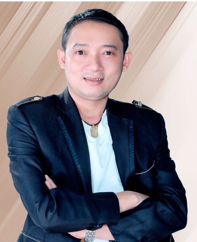 Diễn vi&ecirc;n h&agrave;i sinh năm 1975 3 đời vợ: Từng trượt đại học 2 lần, nổi tiếng nhờ tiểu phẩm l&agrave;m cho vui- Ảnh 4.