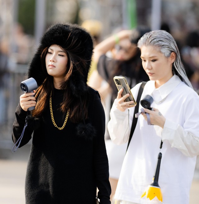 &ldquo;Gu thời trang của fan Việt đỉnh thật&rdquo;: 2 ng&agrave;y BIGBANG tới Mỹ Đ&igrave;nh đ&atilde; khiến V.I.P quốc tế phải nể- Ảnh 12.