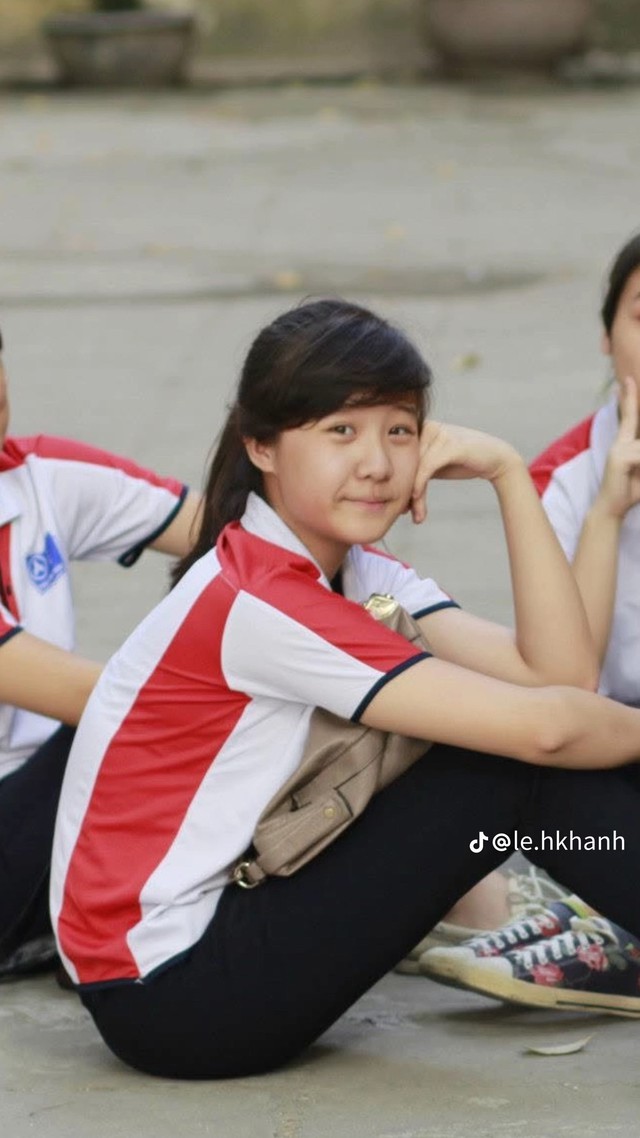 Quá khứ của bà xã Quân A.P- Ảnh 3.