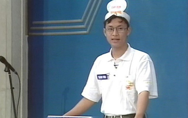 C&acirc;u hỏi đầu ti&ecirc;n xuất hiện trong Chung kết Đường L&ecirc;n Đỉnh Olympia năm thứ 1 - Ảnh 1.