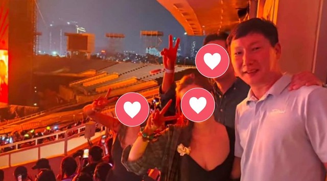 HLV Kim Sang-sik bất ngờ lọt ống kính fan ở concert BIGBANG, đang làm điều gì mà fan thả tim rần rần - Ảnh 2.