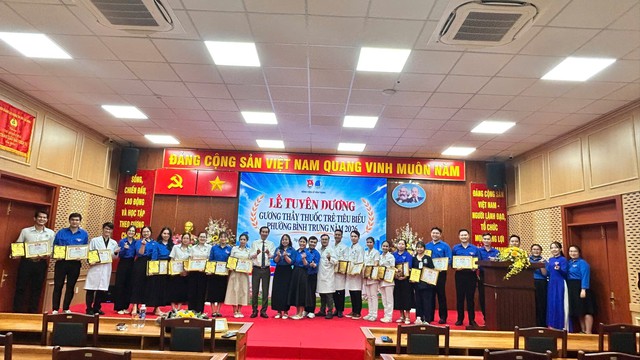 Tuổi trẻ ng&agrave;nh y: L&agrave;m chủ c&ocirc;ng nghệ, giữ trọn y đức, hết l&ograve;ng v&igrave; người bệnh - Ảnh 1.