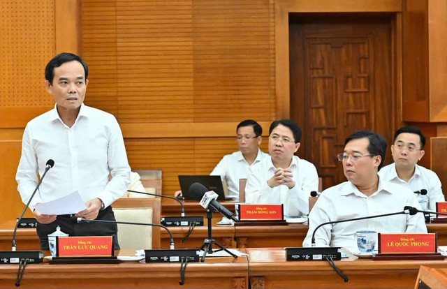 Tổng B&iacute; thư, Chủ tịch nước T&ocirc; L&acirc;m l&agrave;m việc với Ban Thường vụ Th&agrave;nh ủy Th&agrave;nh phố Hồ Ch&iacute; Minh: Khơi th&ocirc;ng thể chế, quyết t&acirc;m tăng trưởng hai con số - Ảnh 3.