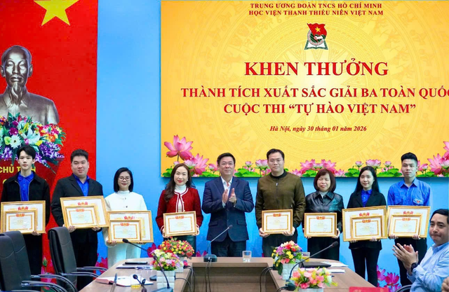 Khoa Chính trị học vững bước phát triển cùng Học viện trong kỷ nguyên mới - Ảnh 4.