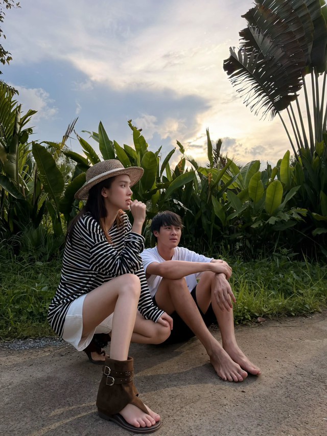 Mẹ đơn th&acirc;n Ph&uacute; Thọ lấy chồng thiếu gia: Sống trong resort ngh&igrave;n tỷ nhưng kh&ocirc;ng khoe đồng hồ, xe sang m&agrave; lại say sưa review ph&acirc;n b&oacute;n- Ảnh 11.