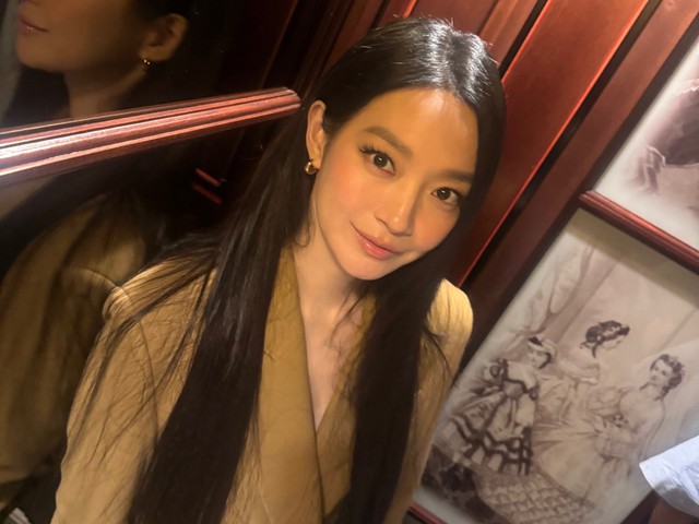 Shin Min Ah lại makeup đậm, phản ứng của netizen đã khác- Ảnh 3.