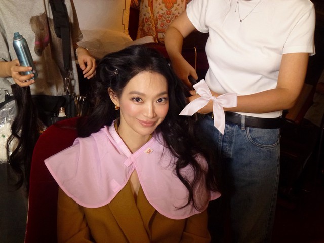 Shin Min Ah lại makeup đậm, phản ứng của netizen đã khác- Ảnh 5.