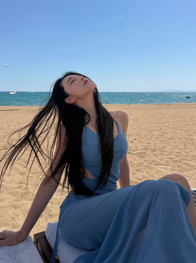 Đố ai làm lại cô vợ quân nhân hot nhất showbiz- Ảnh 2.