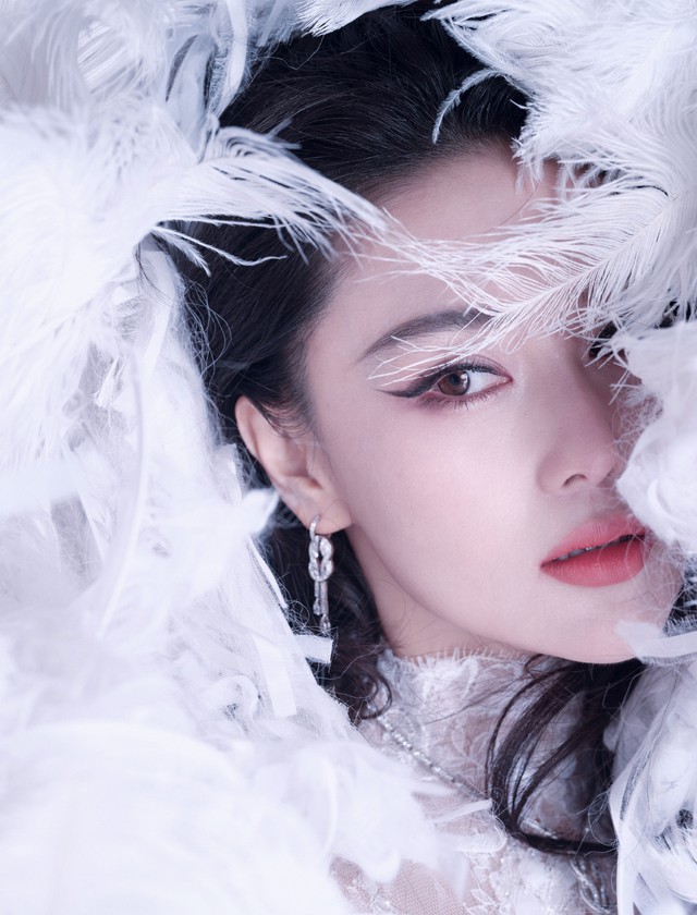 Đố ai làm lại cô vợ quân nhân hot nhất showbiz- Ảnh 6.
