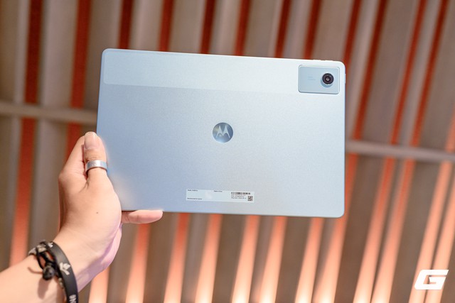 Motorola mang loạt m&aacute;y t&iacute;nh bảng Moto Pad đến Việt Nam: C&acirc;n thoải m&aacute;i từ học tập, giải tr&iacute; đến l&agrave;m việc- Ảnh 6.