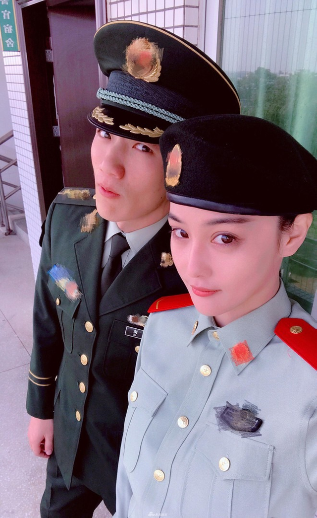Đố ai làm lại cô vợ quân nhân hot nhất showbiz- Ảnh 10.