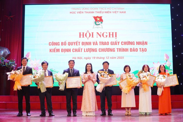Ph&aacute;t huy gi&aacute; trị cốt l&otilde;i v&agrave; bản sắc đ&agrave;o tạo của Học viện Thanh thiếu ni&ecirc;n Việt Nam trong bối cảnh hiện nay  - Ảnh 6.