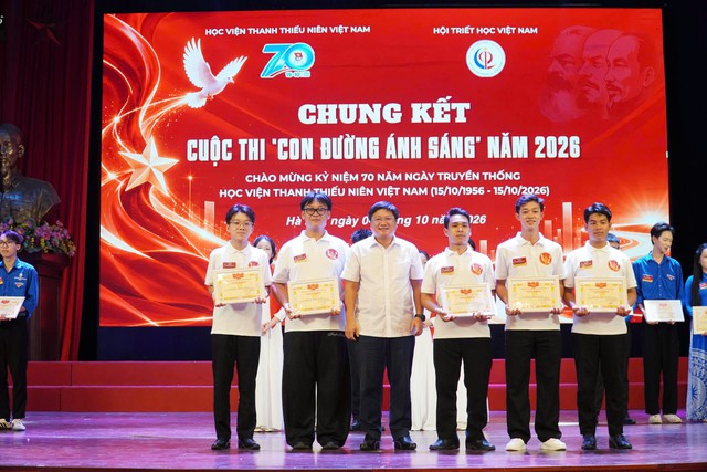 Chung kết Cuộc thi “Con đường ánh sáng” nhân kỷ niệm 70 năm Ngày truyền thống Học viện Thanh thiếu niên Việt Nam - Ảnh 14.