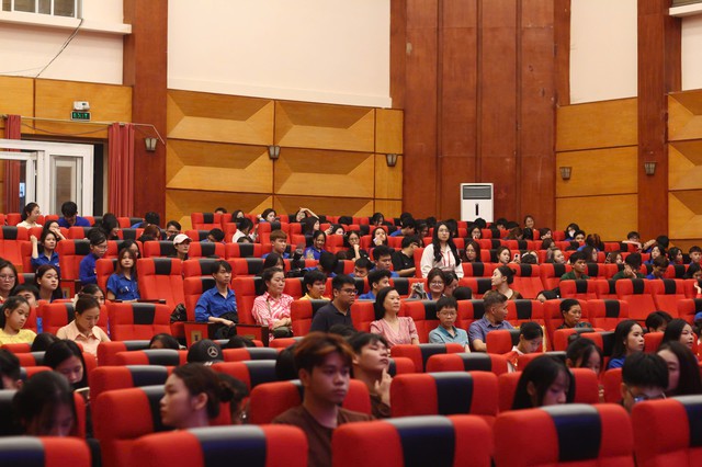 Chung kết Cuộc thi “Con đường ánh sáng” nhân kỷ niệm 70 năm Ngày truyền thống Học viện Thanh thiếu niên Việt Nam - Ảnh 5.