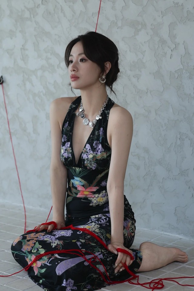 Tin mật showbiz: Mỹ nhân hot nhất năm 2026 vừa bí mật sinh con đầu lòng, cha đứa trẻ là đạo diễn SN 1991?- Ảnh 2.