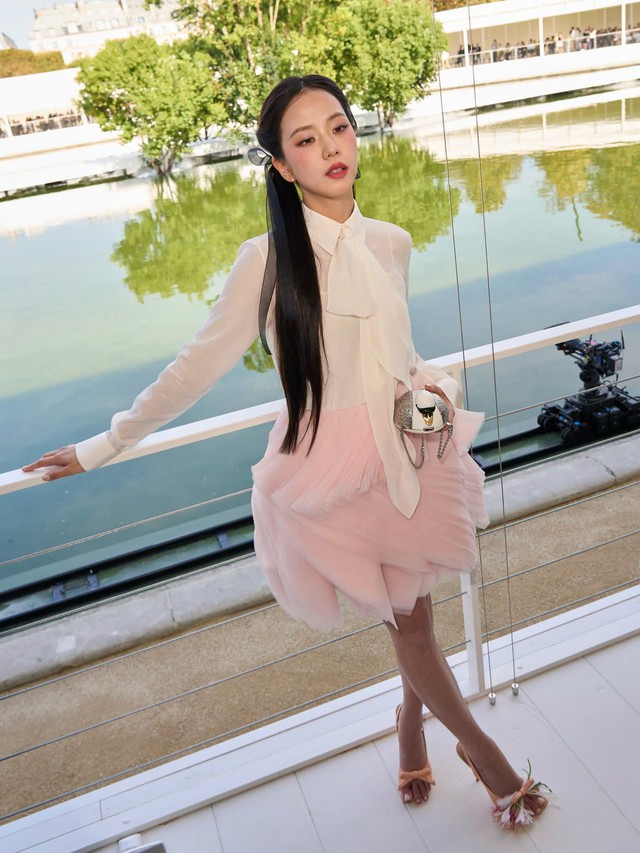 Sự vô lý của fan Jisoo- Ảnh 10.