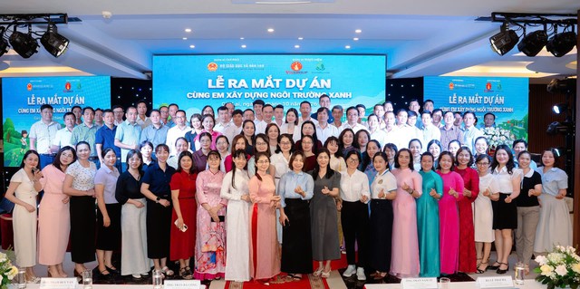 Bộ Gi&aacute;o dục v&agrave; Đ&agrave;o tạo phối hợp với Quỹ V&igrave; tương lai xanh triển khai dự &aacute;n &ldquo;C&ugrave;ng em x&acirc;y dựng ng&ocirc;i trường xanh&rdquo; - Ảnh 3.