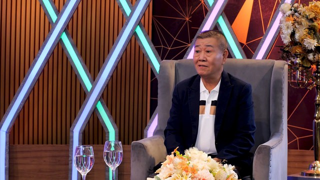 Nam nghệ sĩ SN 1959 phải đi hát lót nói thẳng về vợ mới qua đời - Ảnh 1.