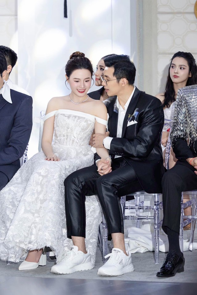 C&ocirc; chủ shop quần &aacute;o giờ l&agrave;m con d&acirc;u tập đo&agrave;n nhựa nổi tiếng TP.HCM, chồng đẹp như t&agrave;i tử- Ảnh 10.