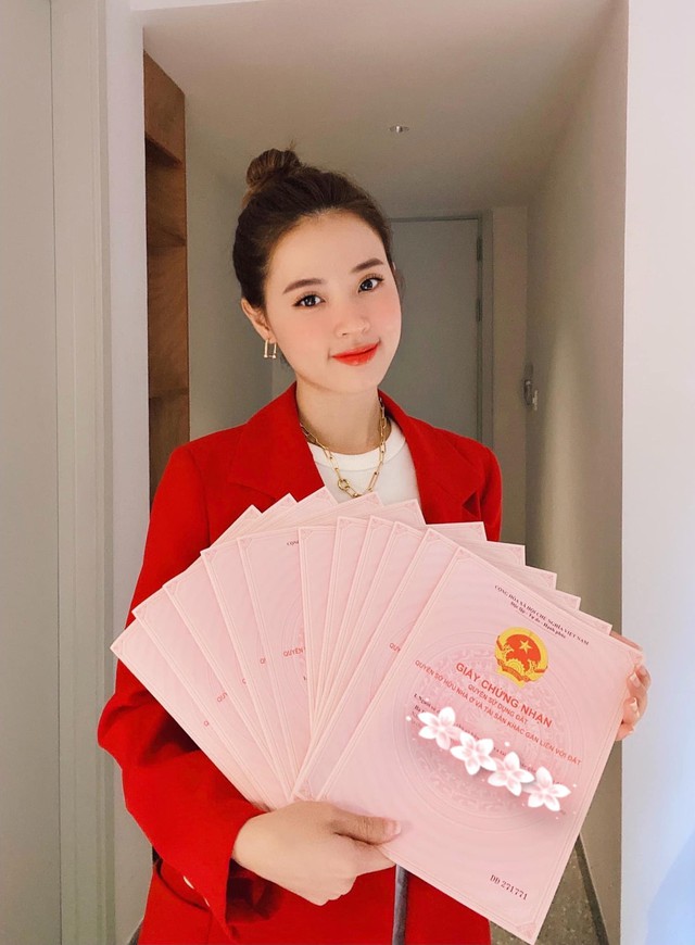 C&ocirc; chủ shop quần &aacute;o giờ l&agrave;m con d&acirc;u tập đo&agrave;n nhựa nổi tiếng TP.HCM, chồng đẹp như t&agrave;i tử- Ảnh 4.