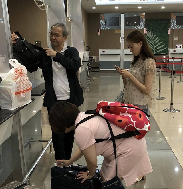 Kết th&uacute;c mối t&igrave;nh "&ocirc;ng - ch&aacute;u" với đại gia hơn 40 tuổi, &Aacute; hậu nhận được trợ cấp 1000 tỷ đồng - Ảnh 2.