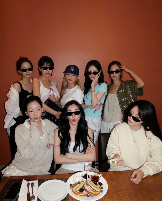 “20 năm trước thấy Yoona xinh nhất quả đất, nay vẫn thấy Yoona xinh nhất quả đất”- Ảnh 6.