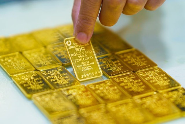 Mua vàng hay gửi tiết kiệm?- Ảnh 2.