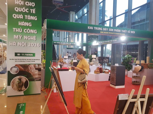 Khai mạc Hội chợ quốc tế Quà tặng hàng thủ công mỹ nghệ Hà Nội 2026 - Ảnh 1.