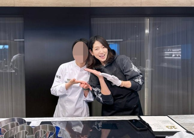 Kh&ocirc;ng thể tin nổi đ&acirc;y l&agrave; Park Shin Hye sau khi sinh con chỉ 15 ng&agrave;y- Ảnh 1.