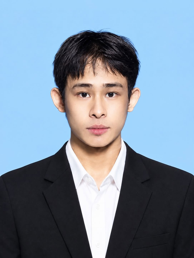 Uỷ vi&ecirc;n Uỷ ban Trung ương LHTN Việt Nam vừa được vinh danh: Ước mơ l&agrave;m ca sĩ, căn bệnh lạ kh&ocirc;ng ngăn được nghị lực - Ảnh 1.