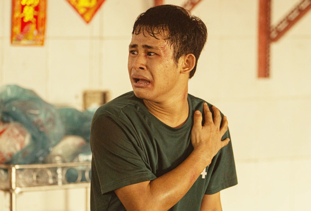 Uỷ vi&ecirc;n Uỷ ban Trung ương LHTN Việt Nam vừa được vinh danh: Ước mơ l&agrave;m ca sĩ, căn bệnh lạ kh&ocirc;ng ngăn được nghị lực - Ảnh 7.