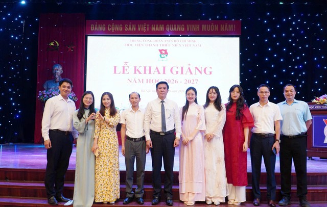 Ứng dụng mô hình ngôn ngữ lớn và phương pháp RAG xây dựng hệ thống chatbot tra cứu tài liệu nội bộ tại Học viện Thanh thiếu niên Việt Nam - Ảnh 1.