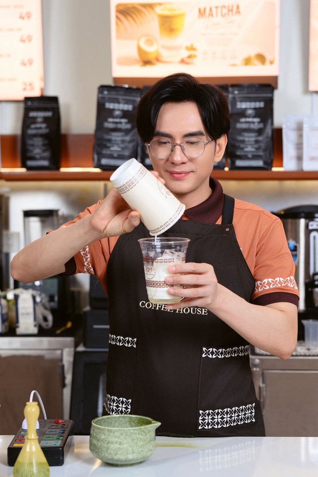 Ca sĩ Việt nổi tiếng gần 3 thập kỷ, nhận cát-xê 10 cây vàng: Ở tuổi 50 đi bán cà phê- Ảnh 3.