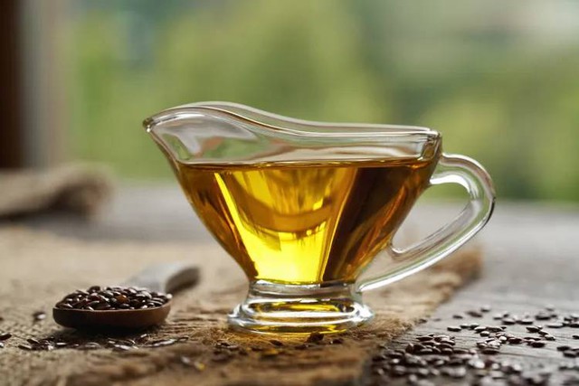 15 thực phẩm giàu omega-3 hơn quả óc chó: Không chỉ có cá hồi, nhiều món quen thuộc cũng là nguồn bổ sung tuyệt vời- Ảnh 1.