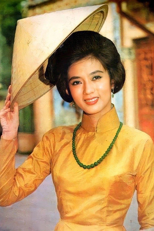 Nữ NSƯT huyền thoại miền Nam không biết cầm tiền - Ảnh 2.