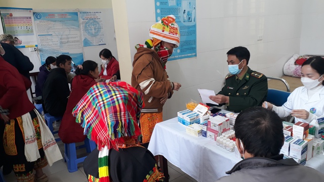 Mang tết ấm, xu&acirc;n vui về miền bi&ecirc;n cương Mẫu Sơn lạnh gi&aacute;- Ảnh 3.