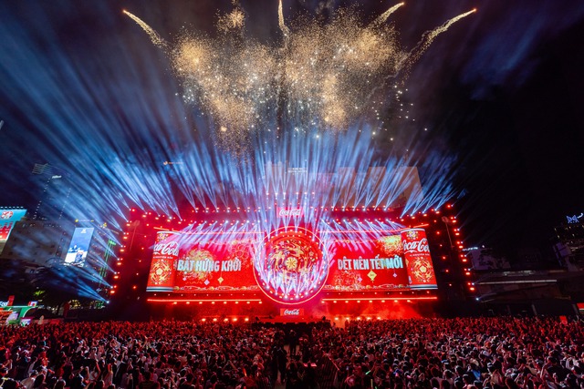 H&agrave;ng ngh&igrave;n bạn trẻ đổ x&ocirc; đi "dệt Tết" giữa S&agrave;i G&ograve;n: Khi truyền thống được Gen Z "dệt" lại bằng trải nghiệm đa gi&aacute;c quan v&agrave; &acirc;m nhạc b&ugrave;ng nổ- Ảnh 1.