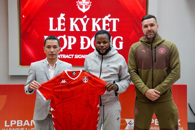 Hải Ph&ograve;ng FC chi&ecirc;u mộ Ronaldo- Ảnh 1.