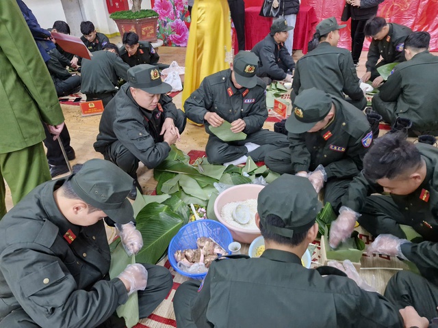 Hội thi "Vui g&oacute;i b&aacute;nh chưng - Tưng bừng đ&oacute;n Tết" Ch&agrave;o Xu&acirc;n B&iacute;nh Ngọ 2026 - Ảnh 3.