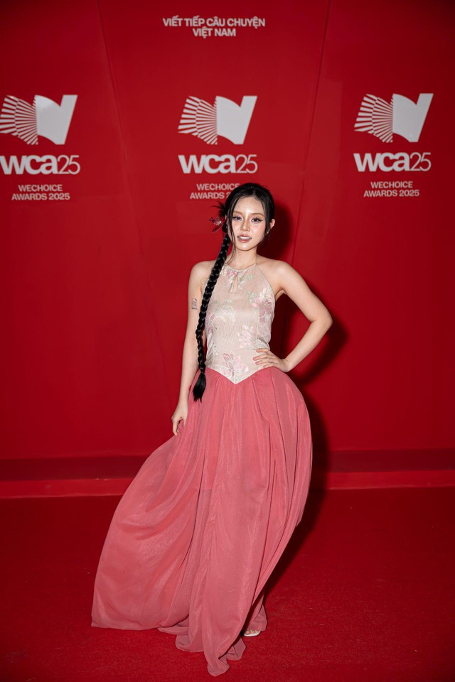 Tr&agrave;n ngập visual, content creator đầu tư kh&ocirc;ng k&eacute;m g&igrave; sao Vbiz tại WeChoice 2025- Ảnh 8.