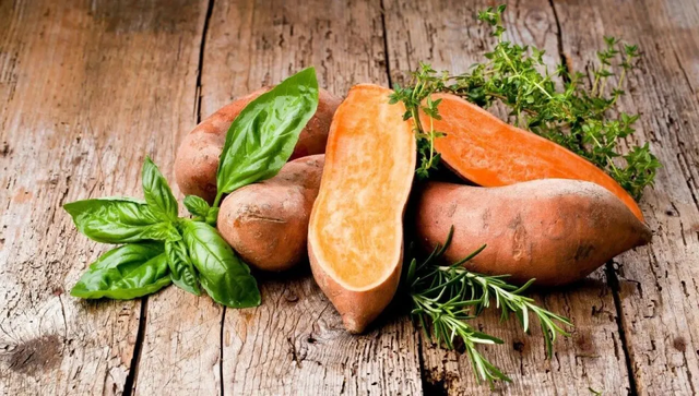 7 &ldquo;cao thủ chống oxy h&oacute;a&rdquo; ngay trong bữa cơm hằng ng&agrave;y, chuy&ecirc;n gia dinh dưỡng khuy&ecirc;n n&ecirc;n ăn thường xuy&ecirc;n- Ảnh 3.